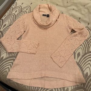 Alloy Women’s Knitted Sweater - color: peach - size:XL - like new